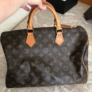 Authenticated Vintage Louis Vuitton Speedy 30